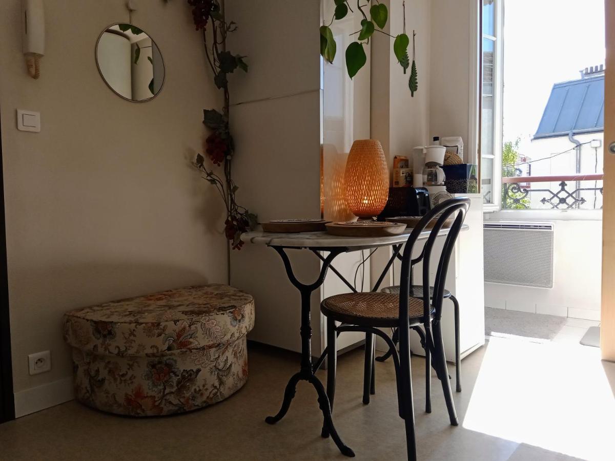 Paris Authentic House Small, Bright And Calm Studio Exterior photo